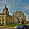 Bourbon County Courthouse
& Paris Town Square.
Paris, KY.