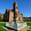 Philippi, WV Courthouse
& Soldiers Memorial.