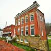 Cairo, WV
Cairo bank & 
historic downtown.