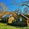 Typical southeast West Virginia
mid-1900's homestead.
(Salt Sulpher Springs, WV).